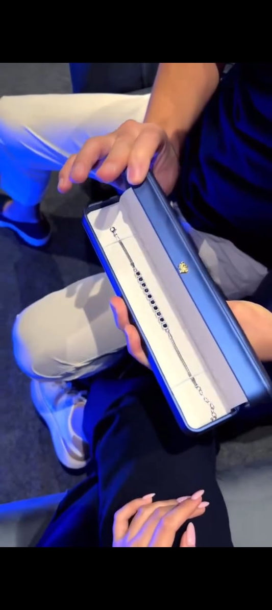 Elegant Blue Gemstone & Crystal Bracelet - Timeless Luxury β¨