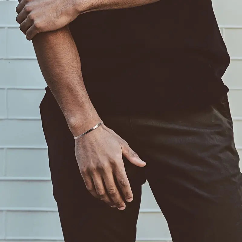 Elegant Gold-Plated Bracelet for Men ✨💼