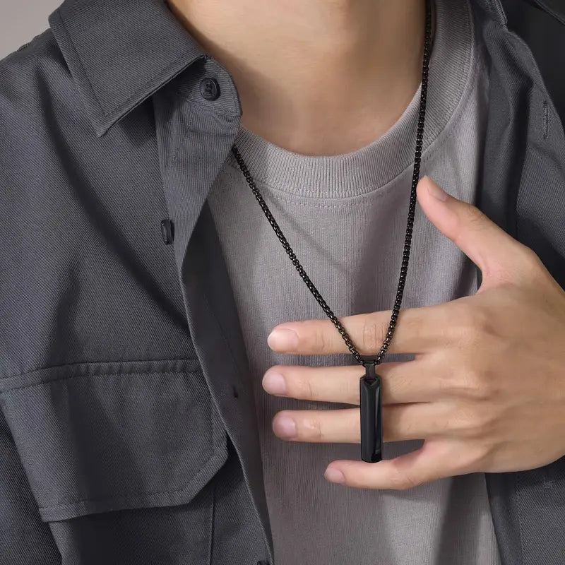 Sleek Black Necklace – Elevate Your Style ⚡👑