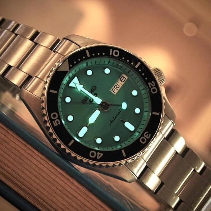 🔹 Seiko Stainless Steel Men New 5 Sports