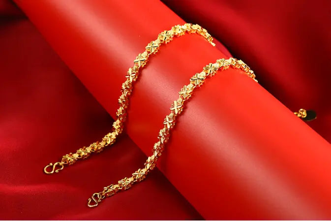 bracelet Shimmering Lucky Clover Heart Bracelet -  Luxury Charm