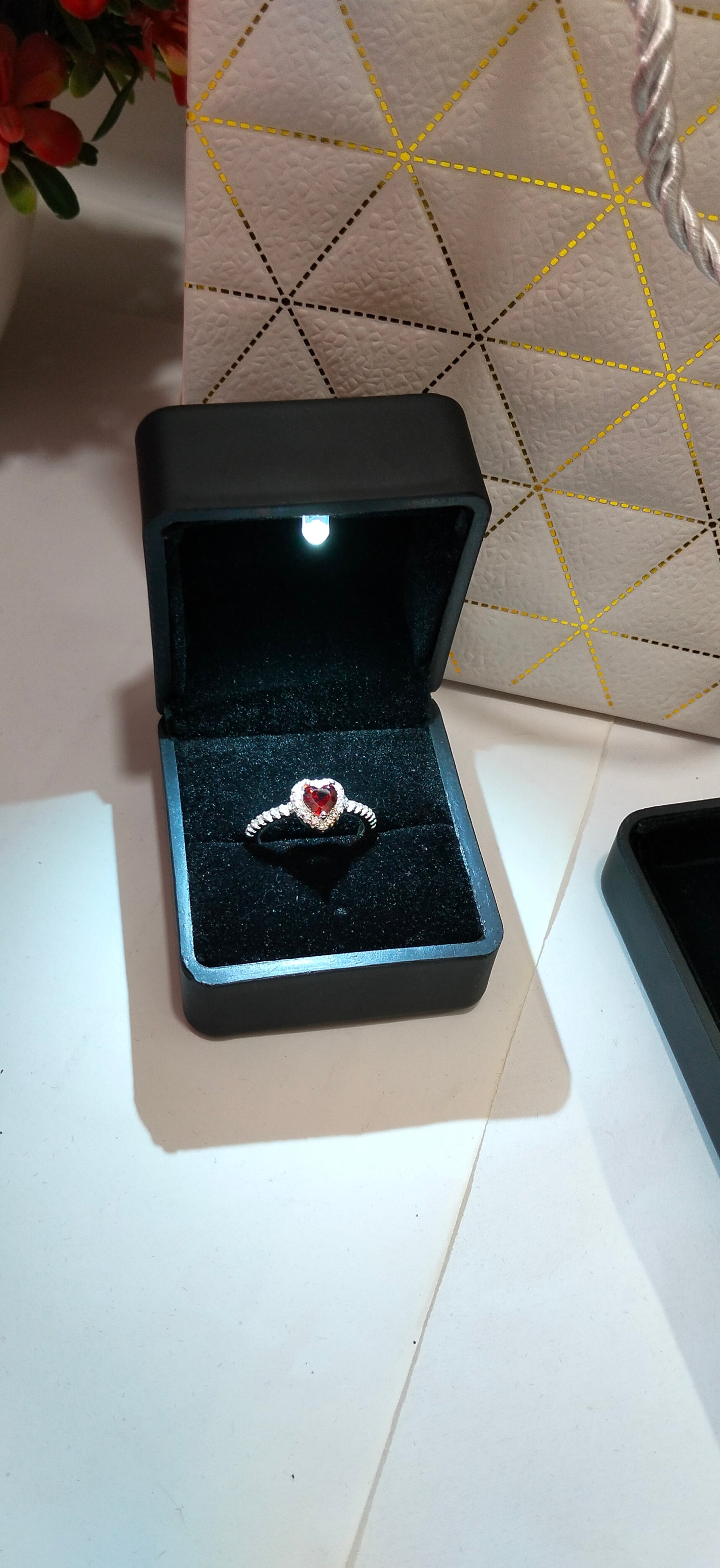 🔥 Ruby Elegance Jewelry Set – Bracelet & Heart Ring ❤️